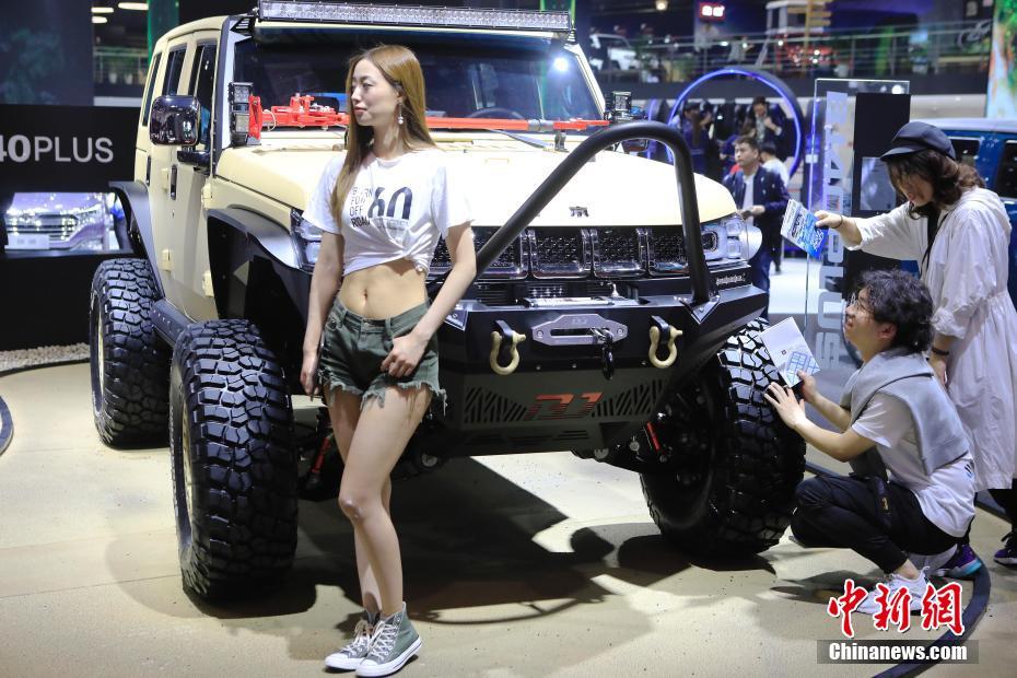 上海モーターショー、最終日も來場者數(shù)衰えず