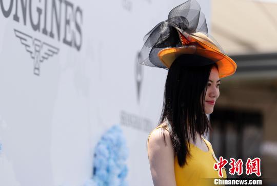 競技場に集まった美しい「花々」たち　上海グローバル馬術チャンピオンズ?ツアー