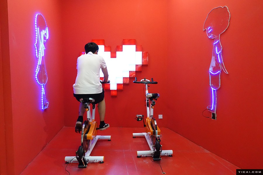 上海の商業(yè)施設(shè)に4連休中「不思議なストレス解消館」登場(chǎng)