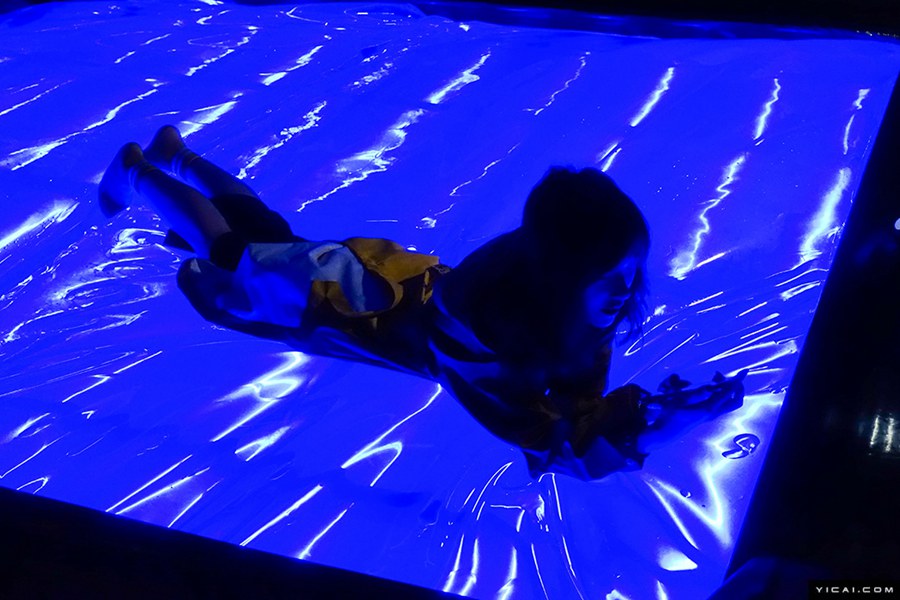 上海の商業(yè)施設(shè)に4連休中「不思議なストレス解消館」登場