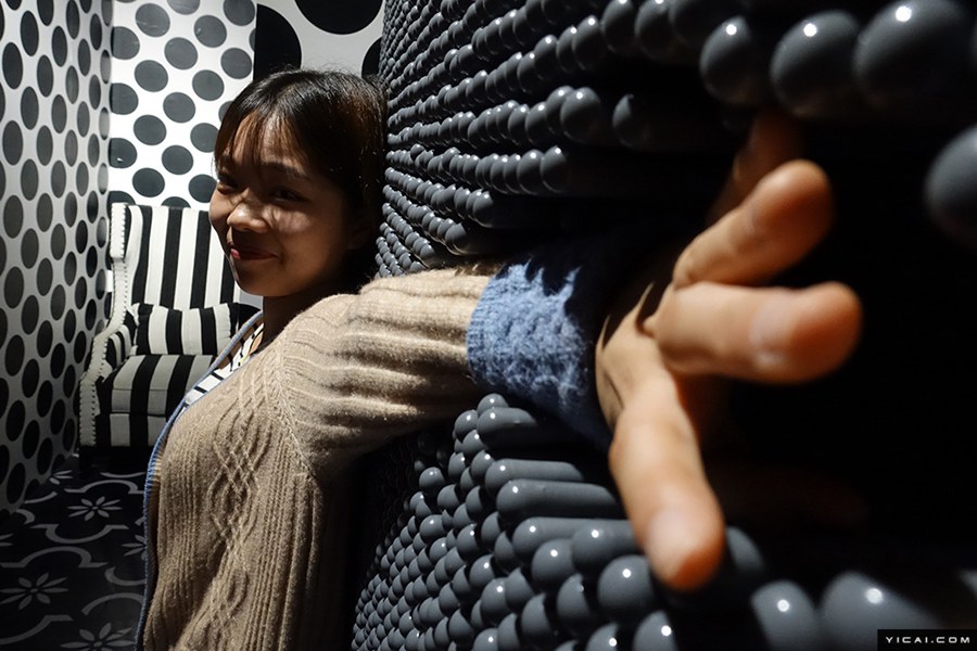 上海の商業(yè)施設(shè)に4連休中「不思議なストレス解消館」登場(chǎng)