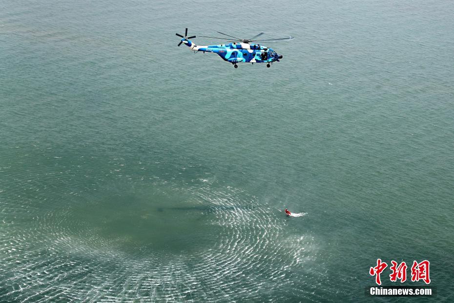 東部戦區(qū)空軍某旅団が実戦能力を鍛える