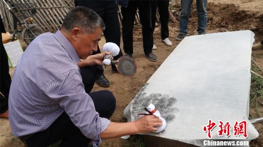 河南省永城市、353年前の石碑が出土