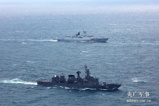 中國タイ両海軍が夜間海上遭遇戦訓練