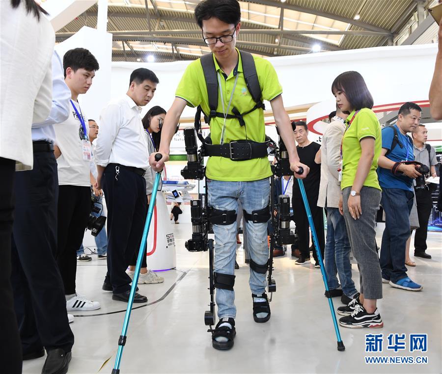 科學(xué)技術(shù)の成果を展示　シルクロード國(guó)際博覧會(huì)