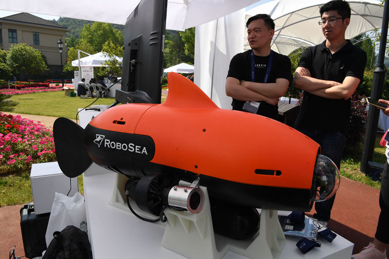 國內(nèi)トップのロボットが勢(shì)揃い 第6回中國ロボットサミット