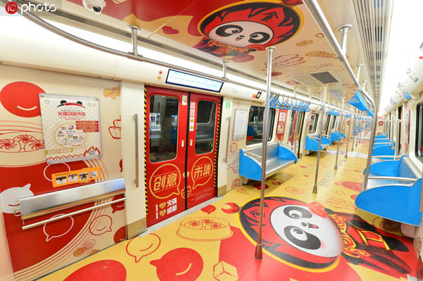 テーマ車両「胖墩號(hào)」の內(nèi)部の様子（寫真著作権は東方ICが所有のため転載禁止）。