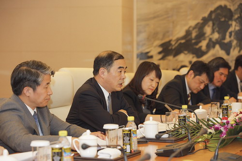 孔鉉佑氏「中日関係には四輪駆動(dòng)が必要」