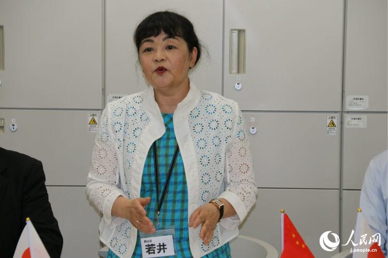 在日本中國企業(yè)協(xié)會が赤坂の高齢者福祉施設(shè)および児童厚生施設(shè)で慰問活動