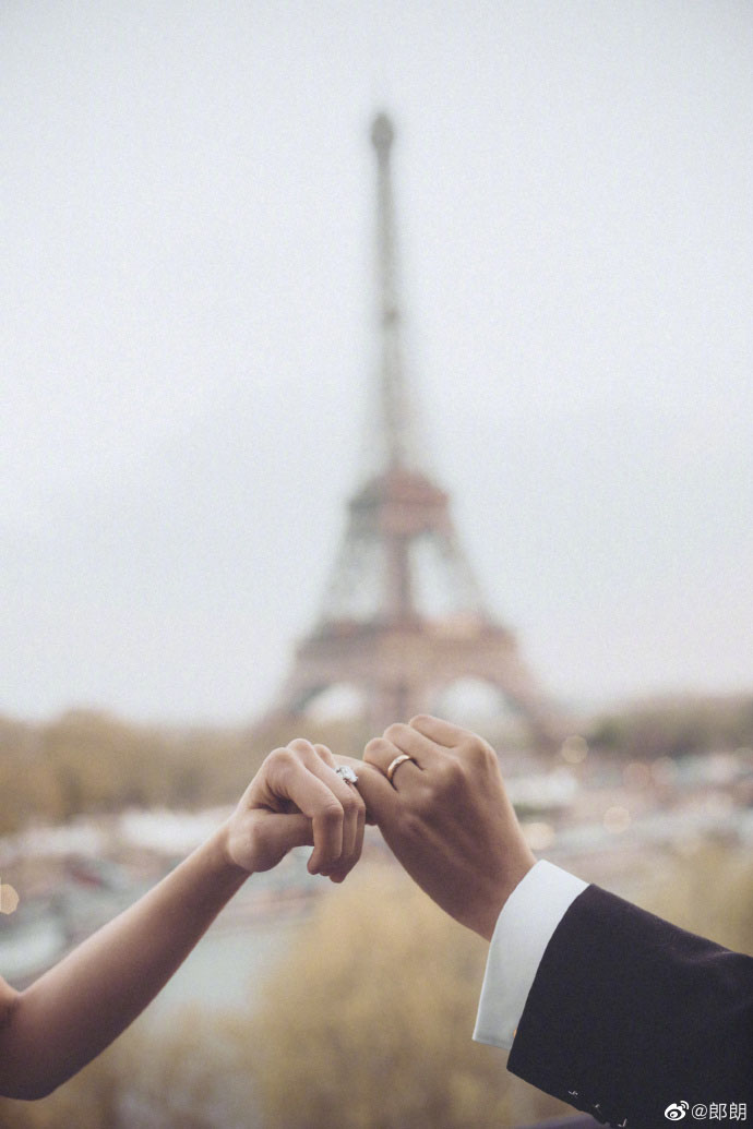 ピアノが結(jié)んだ縁？世界的ピアニストの郎朗さんが結(jié)婚！