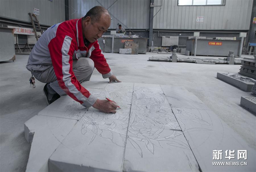 彫刻刀で咲かせるれんがの花「臨夏磚雕」 甘粛省