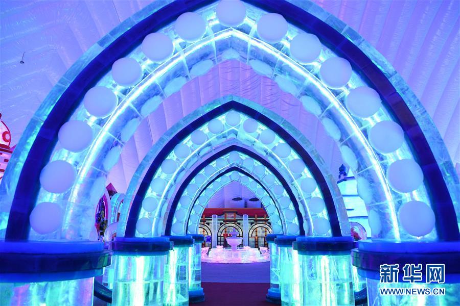 室內(nèi)版「ハルビン氷祭り」がオープン　童話のような世界