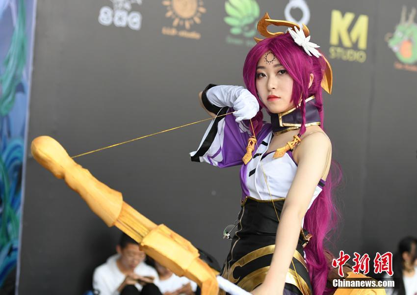 長(zhǎng)春國(guó)際アニメ漫畫(huà)蕓術(shù)博にコスプレイヤーが大集合 吉林省