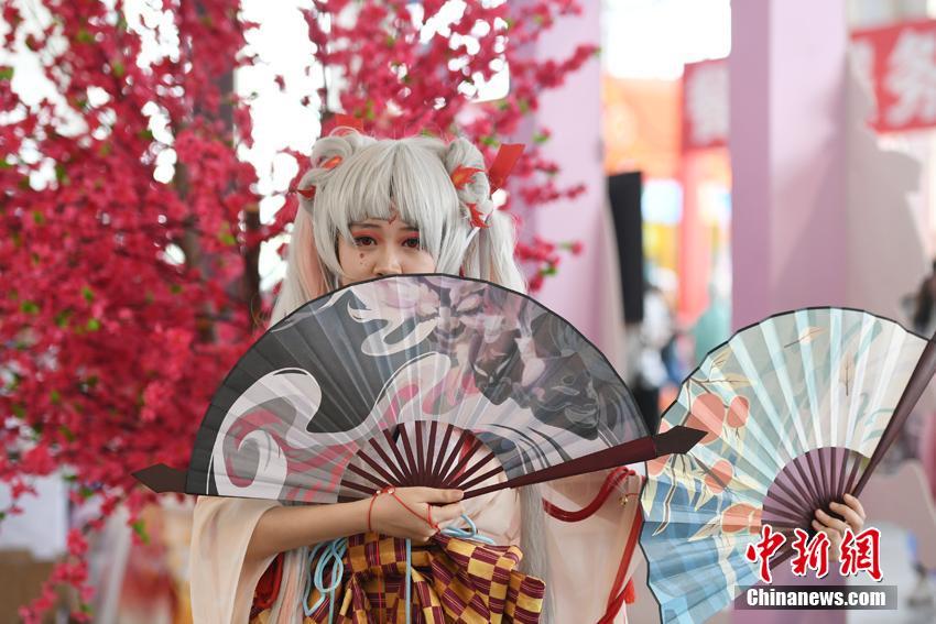 長春國際アニメ漫畫蕓術(shù)博にコスプレイヤーが大集合 吉林省