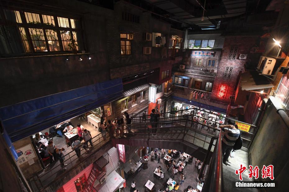 懐かしの長(zhǎng)沙がここに！人気集めるレトロなテーマレストラン　湖南省