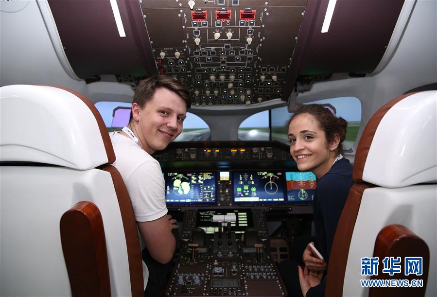 中國(guó)航空?宇宙企業(yè)、パリ航空ショーに登場(chǎng)