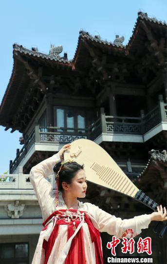 ますます高まる「漢服ブーム」　一時(shí)的な流行か文化の復(fù)興か？