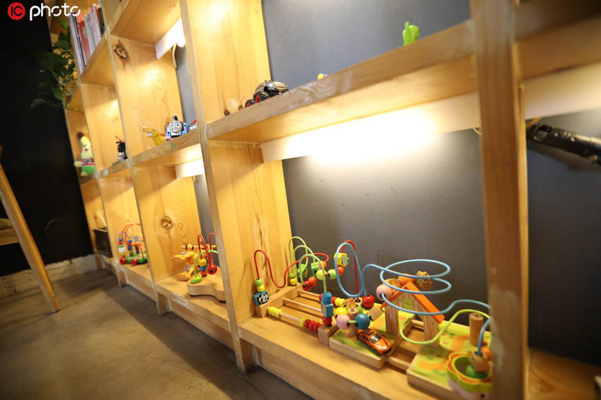 吸い殻拾ってアイスを食べよう！約3年間で小學(xué)生たちが拾った吸い殻5萬本に