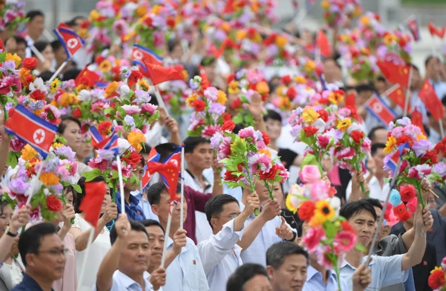 習近平総書記が専用機で朝鮮に到著