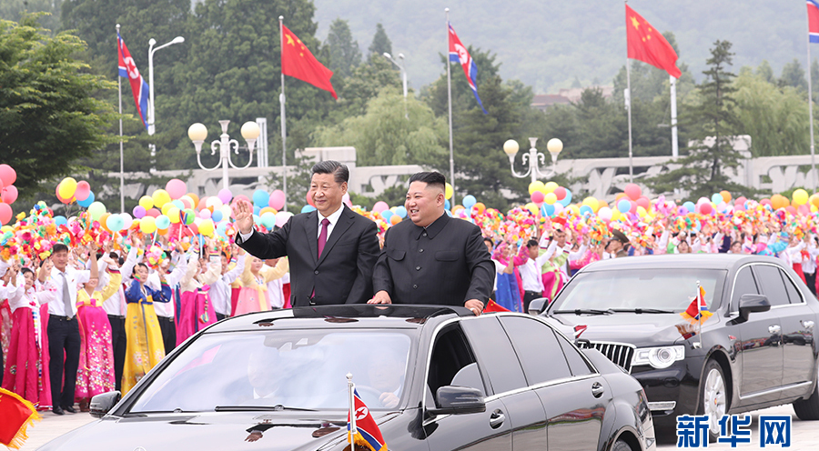 習近平総書記が専用機で朝鮮に到著