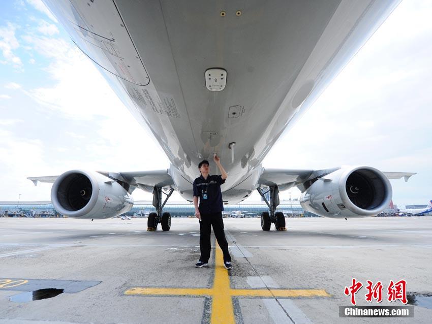 親子二代の航空整備士　地上で抱く「青空の夢」