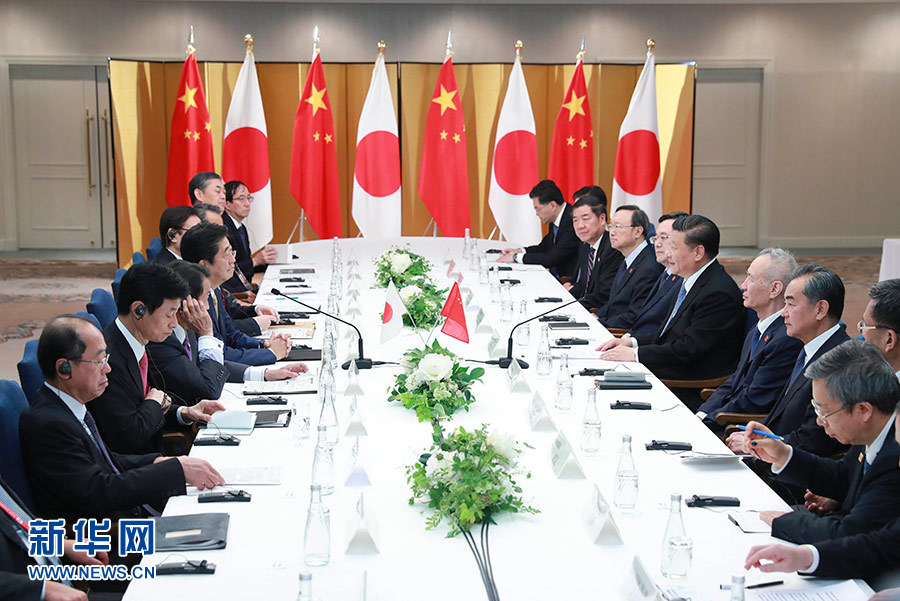 習(xí)近平國家主席が日本の安倍晉三首相と會談