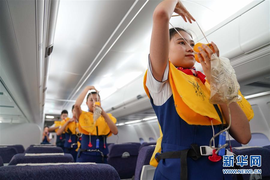 キャビンアテンダントの「作り方」とは？　黒竜江省