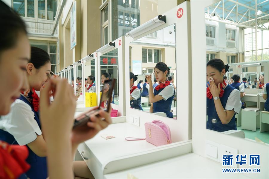 キャビンアテンダントの「作り方」とは？　黒竜江省