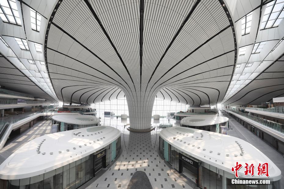 北京大興國際空港ターミナル工事が竣工し、検収完了