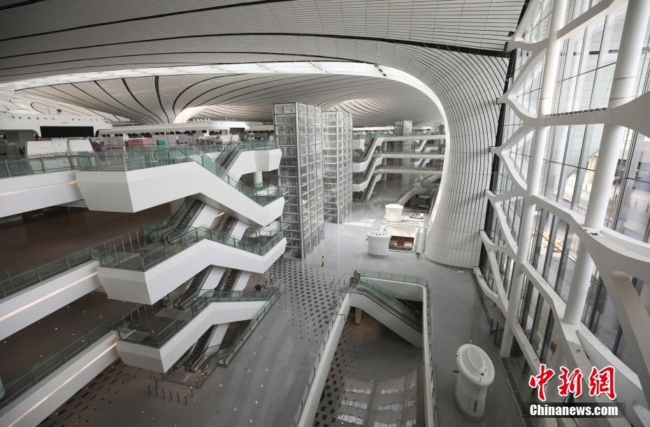 北京大興國際空港ターミナル工事が竣工し、検収完了