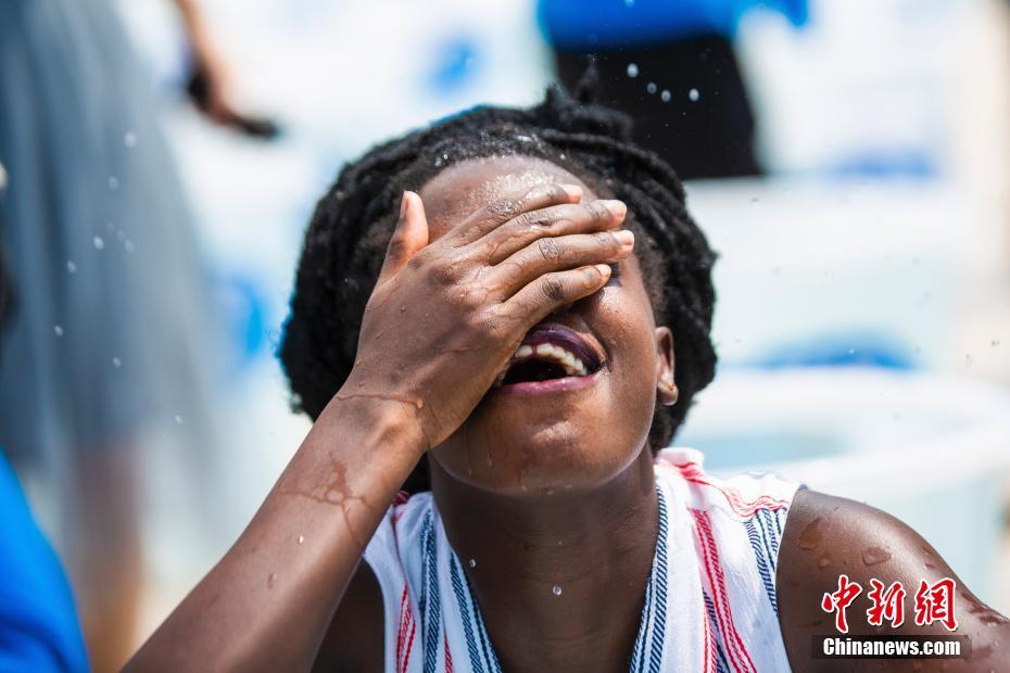 長(zhǎng)沙で「千人で息止め大會(huì)」開(kāi)催　優(yōu)勝記録は4分13秒