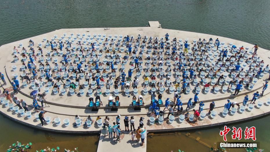 長(zhǎng)沙で「千人で息止め大會(huì)」開催　優(yōu)勝記録は4分13秒