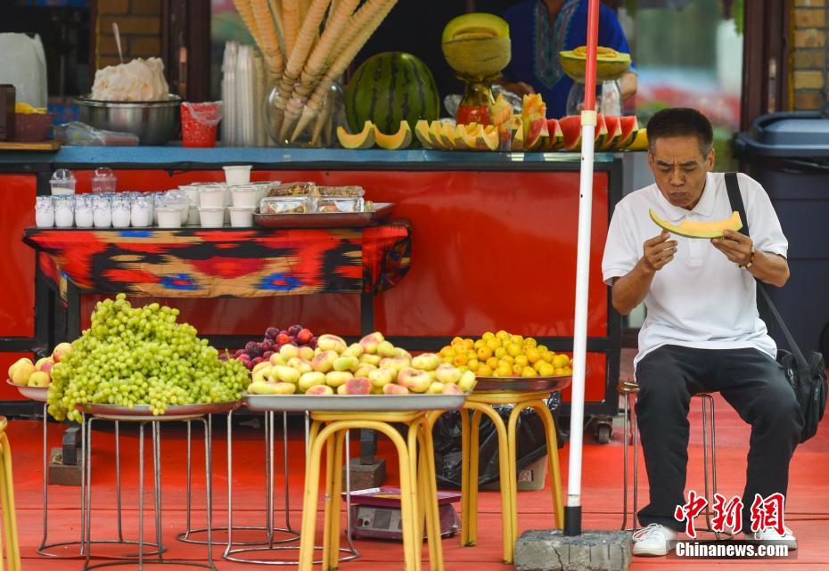 夏が來た！新疆に行こう！