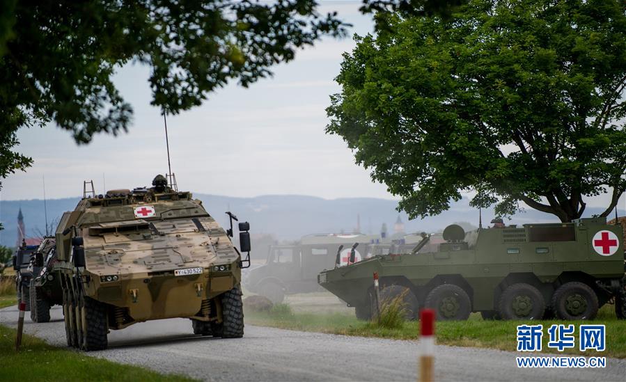 中獨(dú)両軍が衛(wèi)生支援共同訓(xùn)練　一段と実戦的に