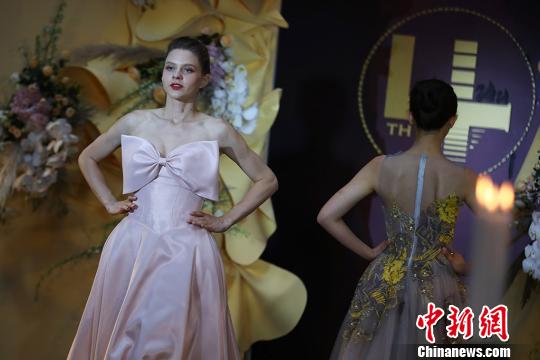 モダンファッションフェスティバルが南京で開幕、「國際的スタイル」を披露