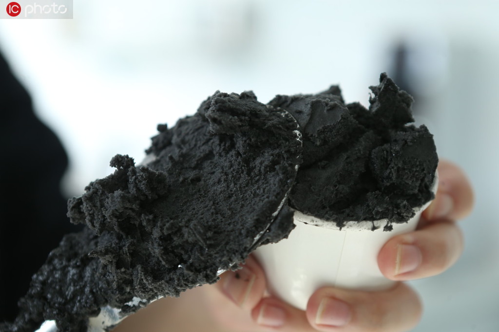 毎日數(shù)量限定発売の「インクジェラート」はいかが？上海同済書(shū)店