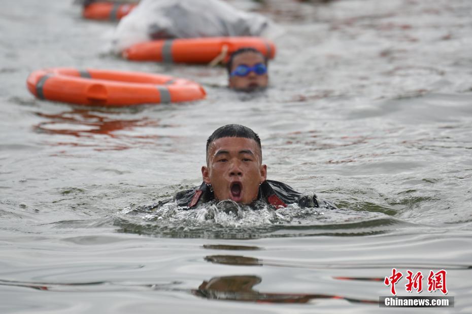 広西武裝警察の精鋭たちが技能の「最高峰」目指し、競う！