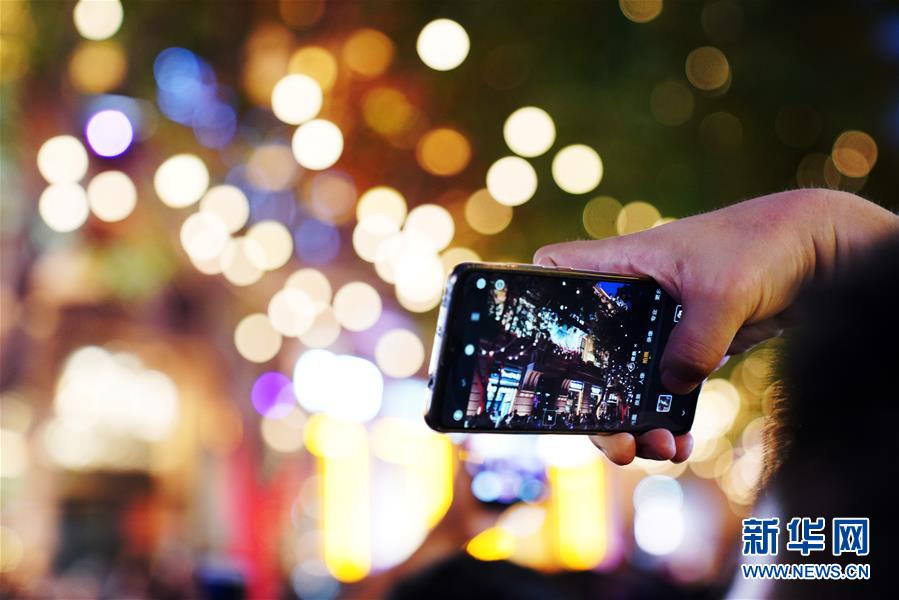 避暑地?ハルビンの蕓術(shù)に彩られた夏の顔 黒竜江省