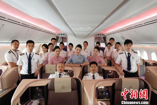 上海でCAになった臺北出身女性 「毎日の生活が新鮮で面白い」