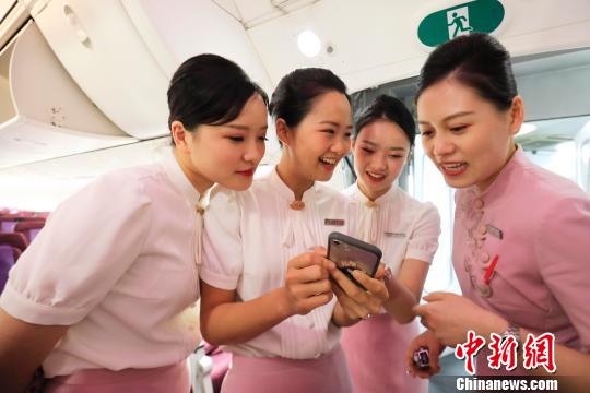 上海でCAになった臺(tái)北出身女性 「毎日の生活が新鮮で面白い」