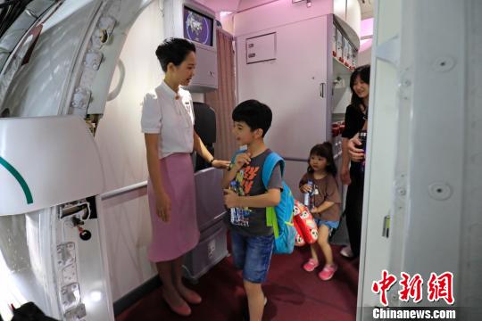 上海でCAになった臺北出身女性 「毎日の生活が新鮮で面白い」