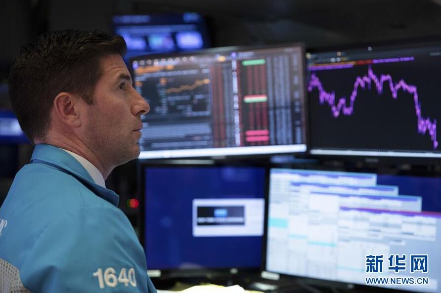 ニューヨーク証券取引所主要3指數(shù)が14日に暴落