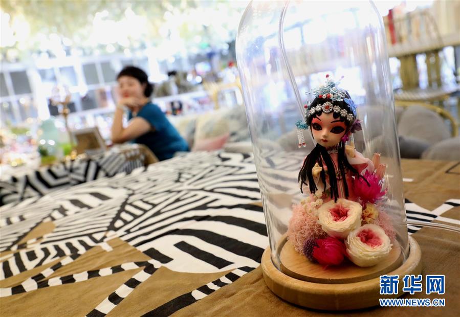 「永遠(yuǎn)に枯れない花」が伝統(tǒng)の民間工蕓品に花を添える　河北省