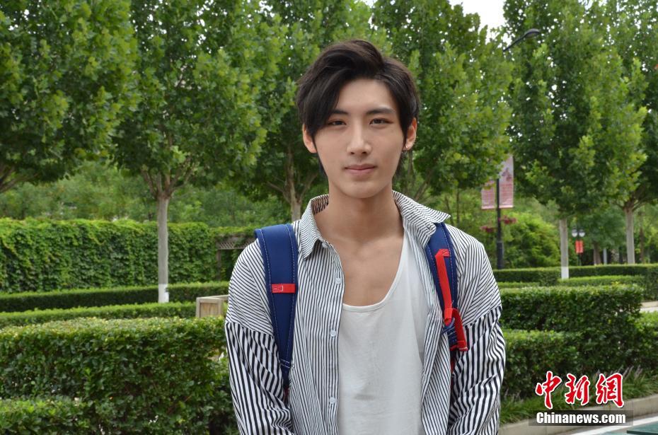 美男美女揃い！中央戯劇學(xué)院に入學(xué)した未來のスターたち　北京