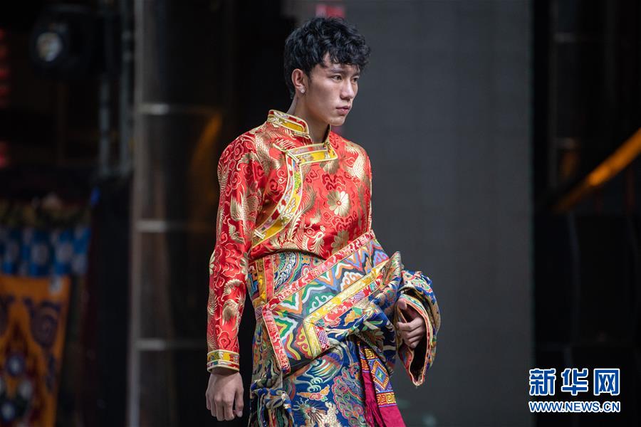 中國チベット族モデルコンテストの西蔵地區(qū)予選が開催