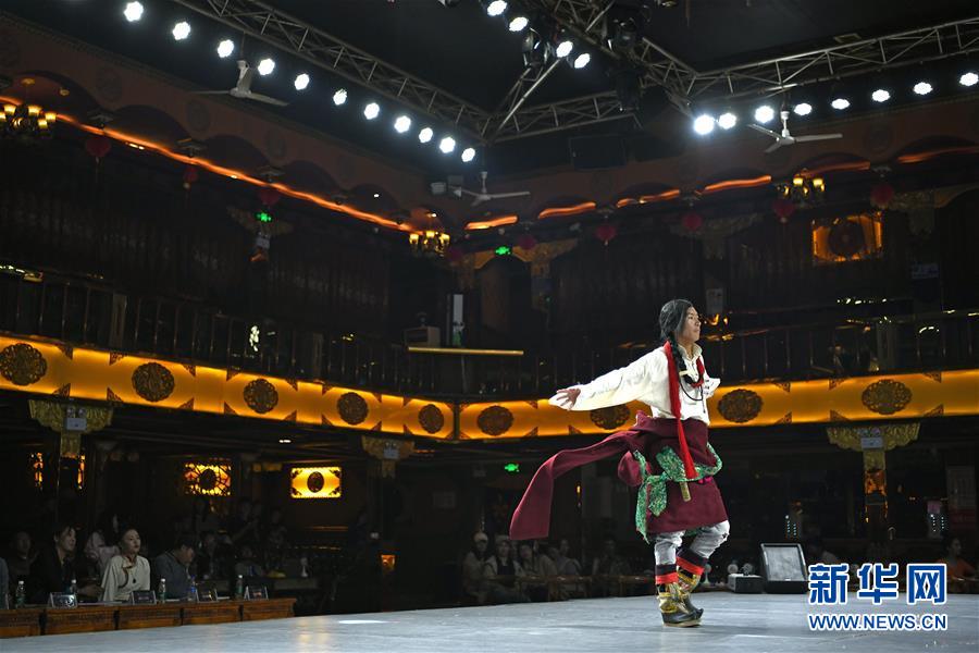 中國チベット族モデルコンテストの西蔵地區(qū)予選が開催