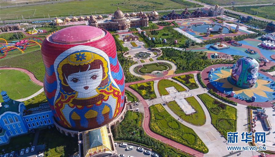 童話の世界を満喫　內蒙古満州里のマトリョーシカ広場