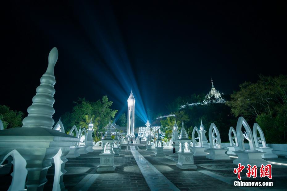 幻想的な美しさ広がる雲(yún)南省徳宏