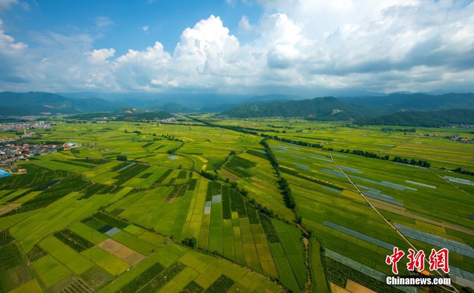 幻想的な美しさ広がる雲(yún)南省徳宏