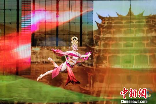 國(guó)內(nèi)外の蕓術(shù)家による蕓術(shù)公演「相約敦煌?2019」　甘粛省敦煌